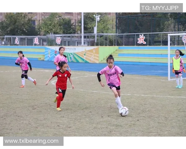 聚焦足球巨星妹妹成长故事她如何走出独特人生道路