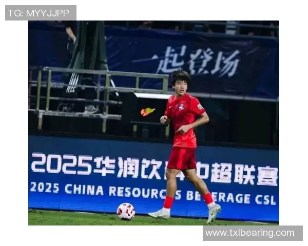 足球天才L再创辉煌带领球队走向新巅峰展现无可匹敌的竞技魅力与领袖风范